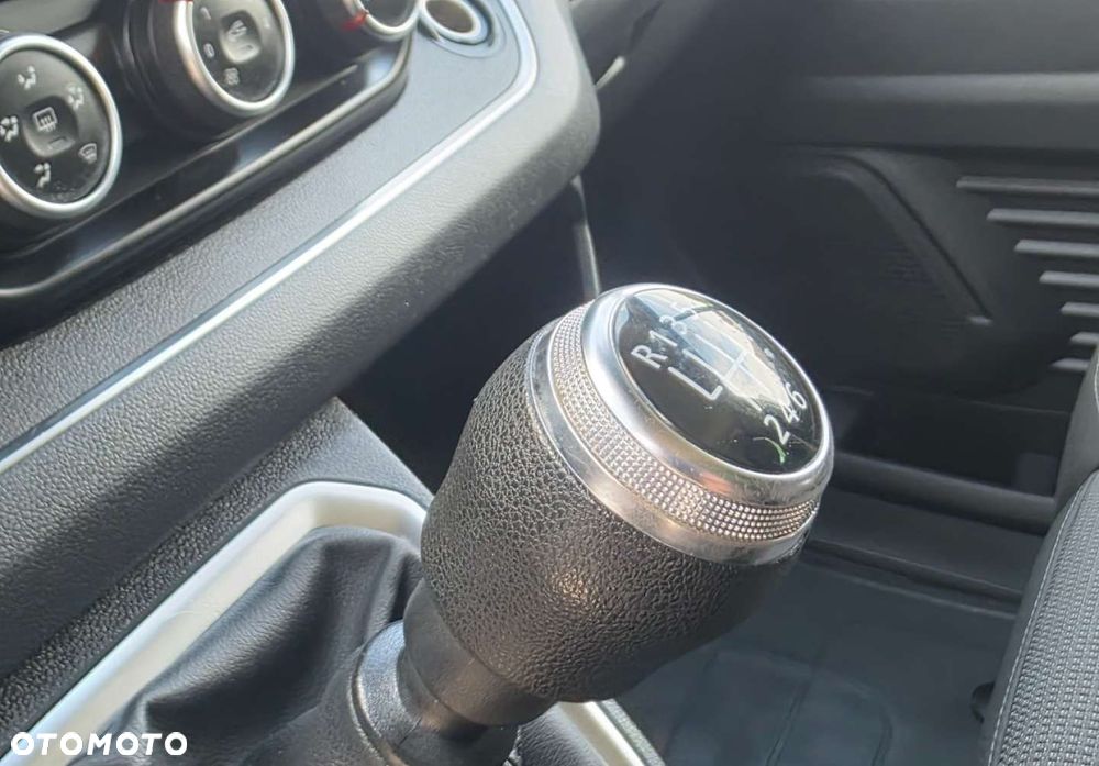 Renault Trafic - 14