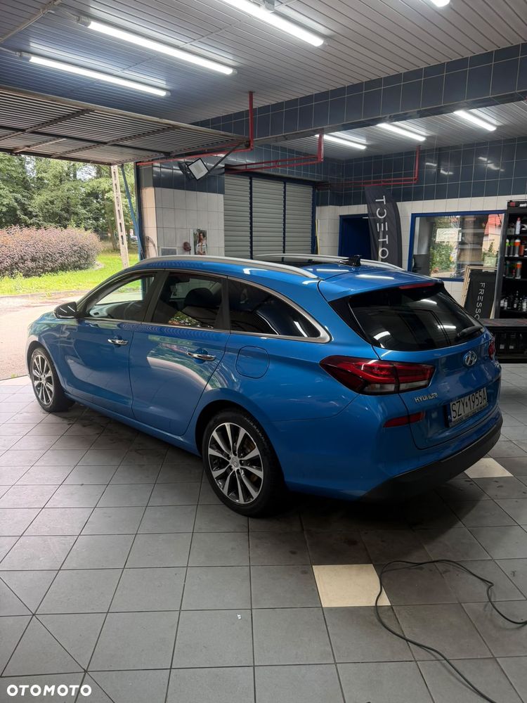 Hyundai i30 1.4 T-GDI Premiere Luxury - 18