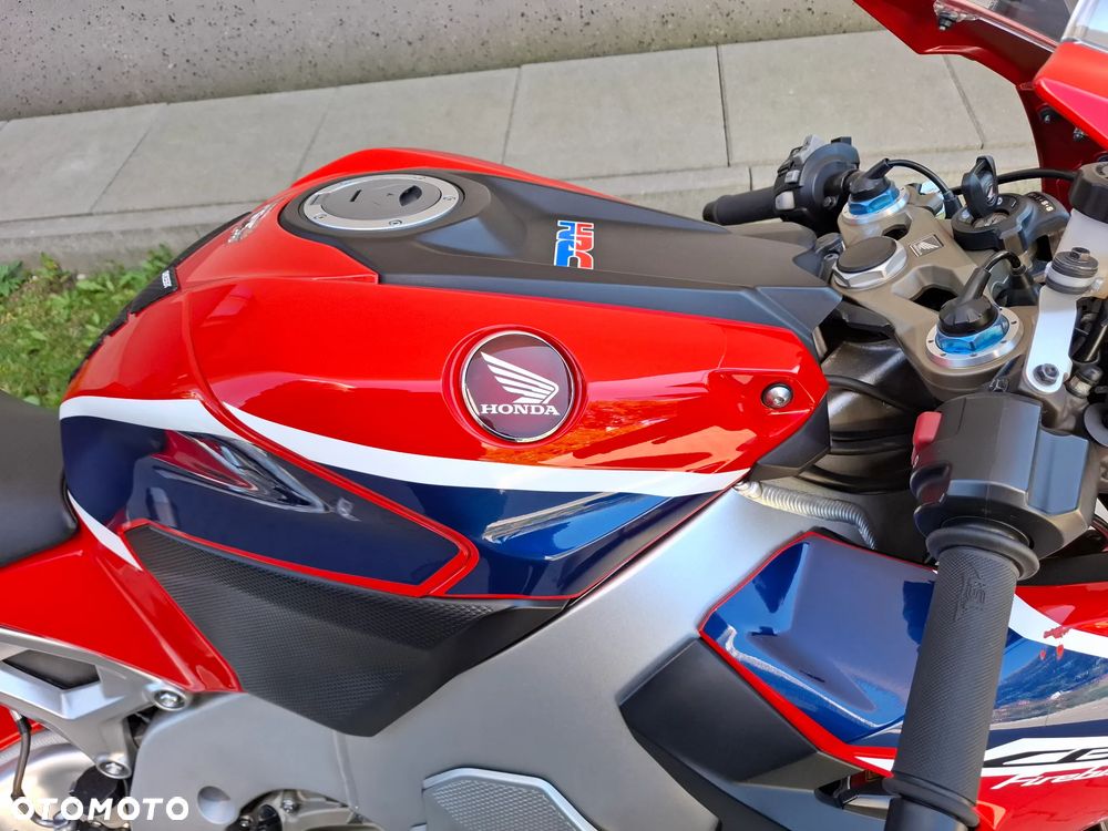Honda CBR - 32