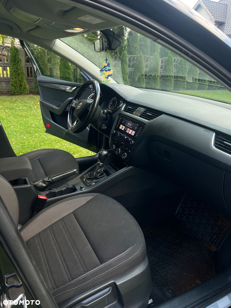 Skoda Octavia 2.0 TDI 4x4 DSG Scout - 17