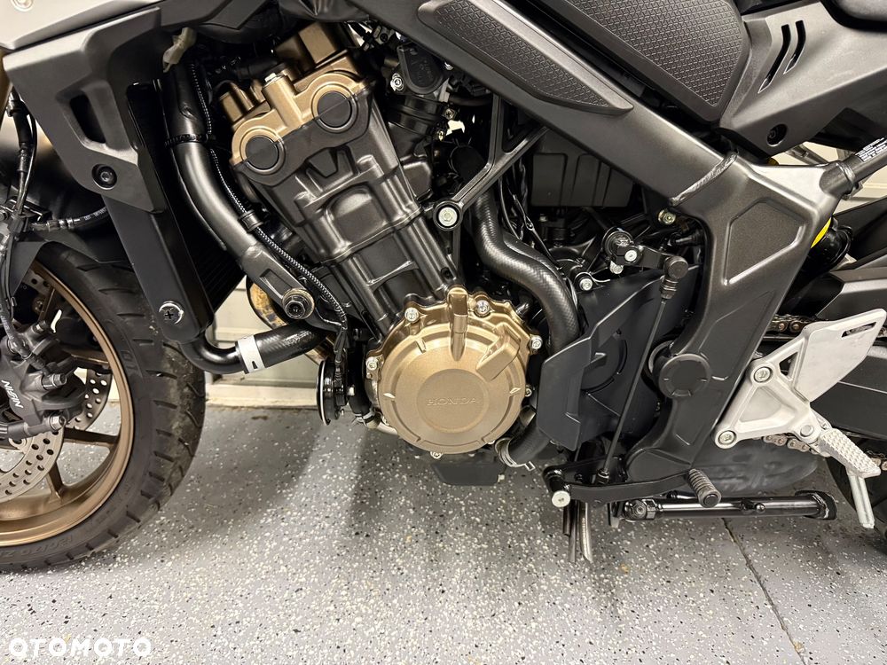 Honda CB - 13