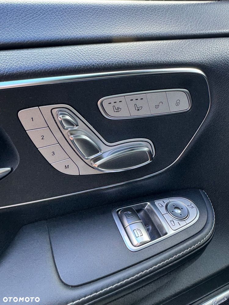 Mercedes-Benz Klasa V 250 d 4-Matic Exclusive 7G-Tronic - 35