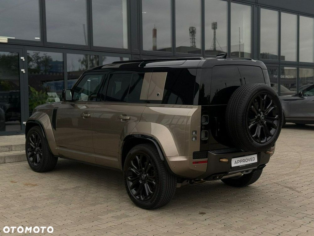 Land Rover Defender - 7