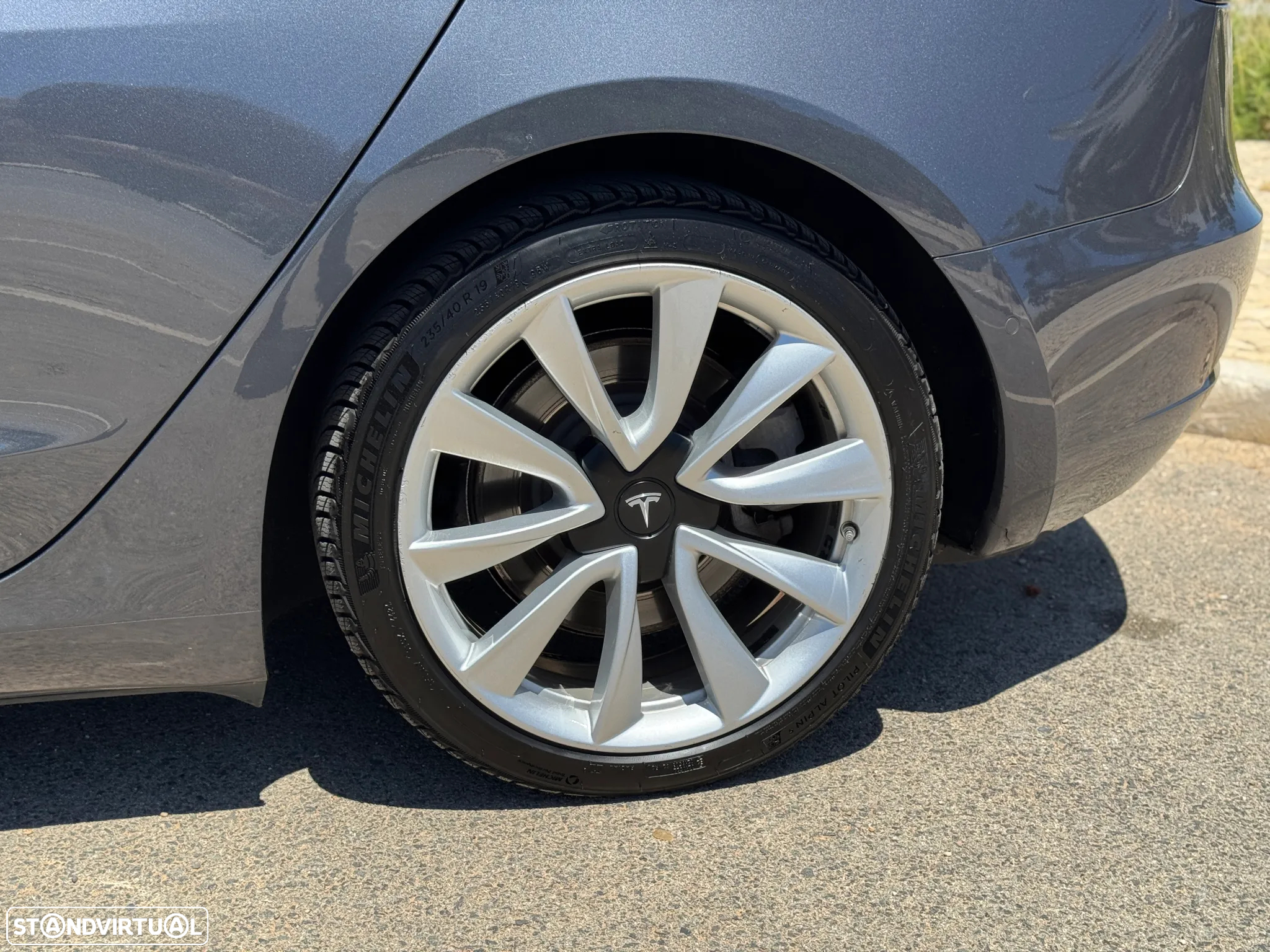 Tesla Model 3 Standard Range Plus RWD - 5
