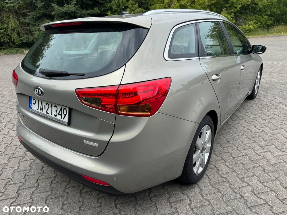 Kia Ceed 1.6 GDI Business Line - 9