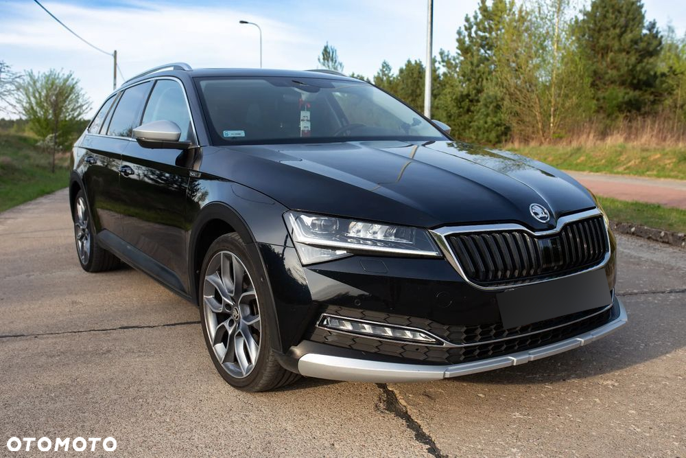 Skoda Superb 2.0 TDI SCR 4x4 Scout DSG - 4