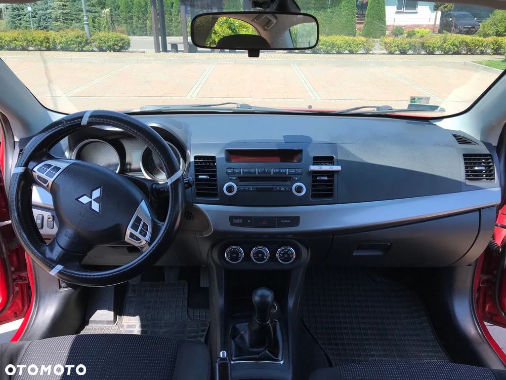Mitsubishi Lancer 1.8 Invite - 14
