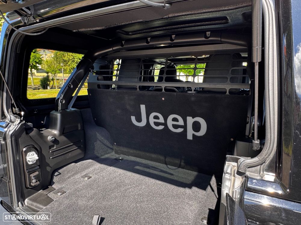Jeep Wrangler Unlimited 2.2 CRD Sahara AT - 7