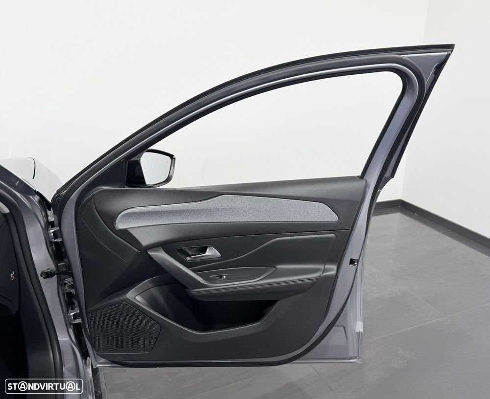 Peugeot 308 SW 1.6 Hybrid Allure e-EAT8 - 47