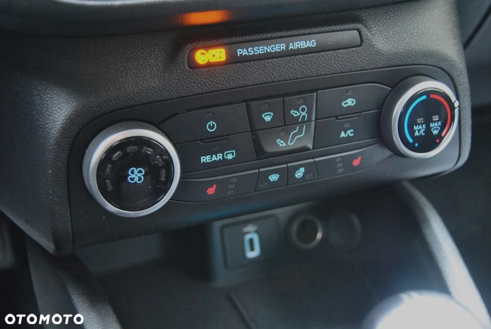 Ford Focus - 12