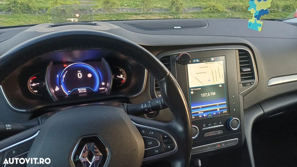 Renault Megane BLUE dCi 115 Techno - 11