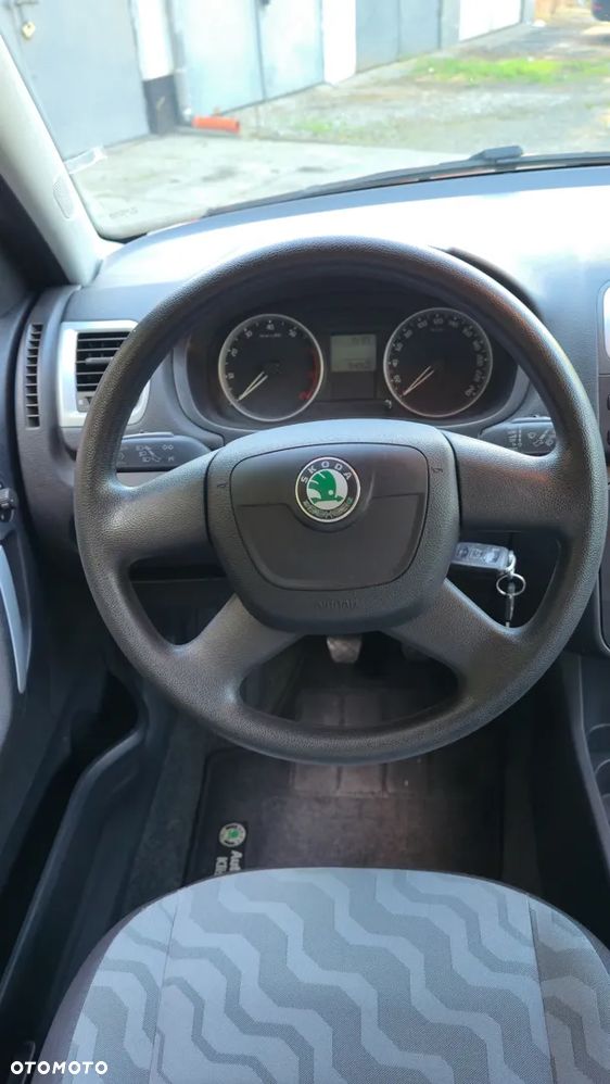 Skoda Fabia 1.4 16V Elegance Plus - 20