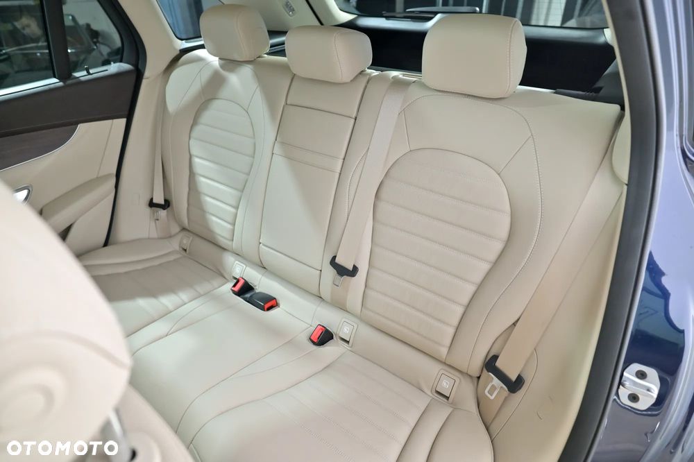 Mercedes-Benz GLC 300 de 4-Matic Avantgarde - 17