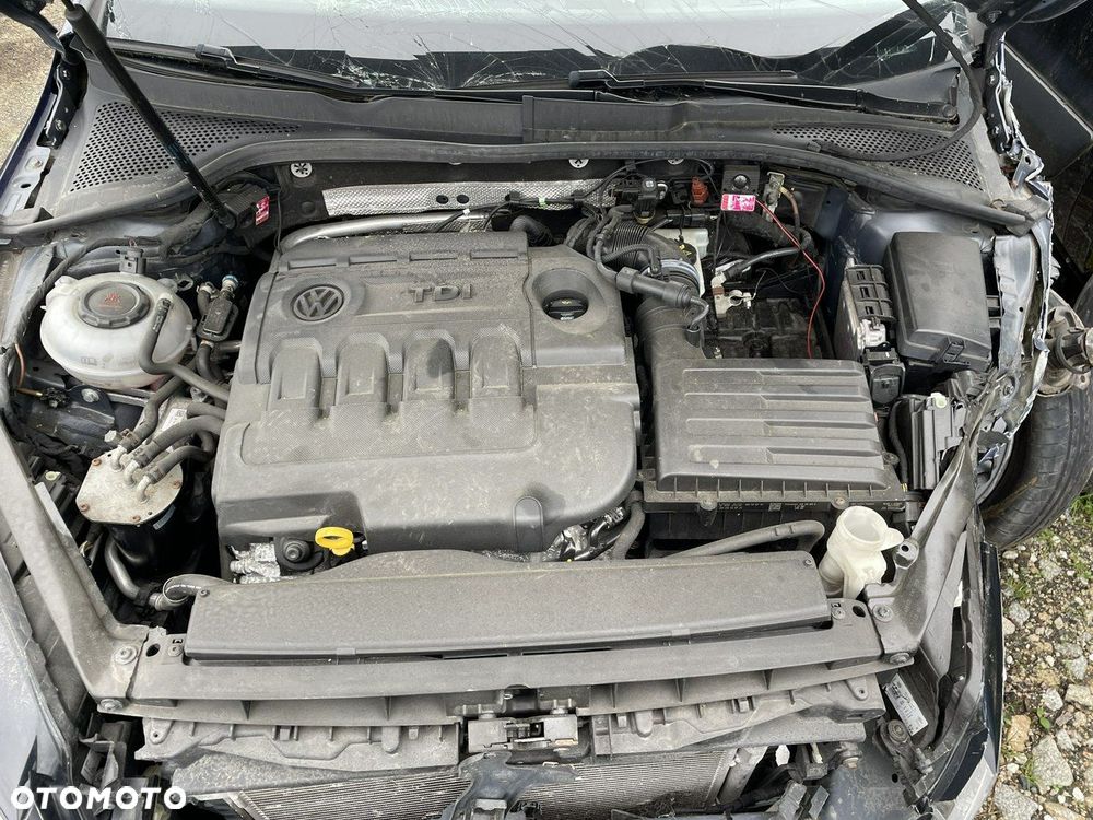 Volkswagen Golf 2.0 TDI SCR Highline - 5