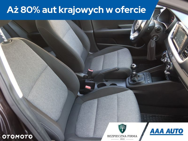 Kia Stonic - 10