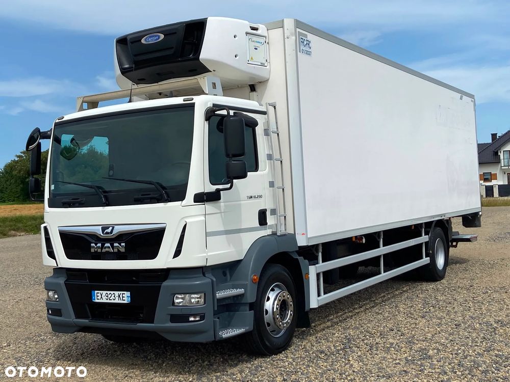 MAN TGM 18.290 | 2018 | Chłodnia 8,8 m | Carrier Supra 1150 Multitemp Silent | Automat | Winda | Drzwi boczne | 329 tys. km - 5