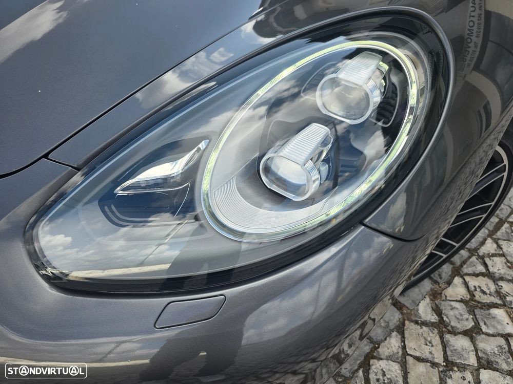 Porsche Panamera S Hybrid - 10