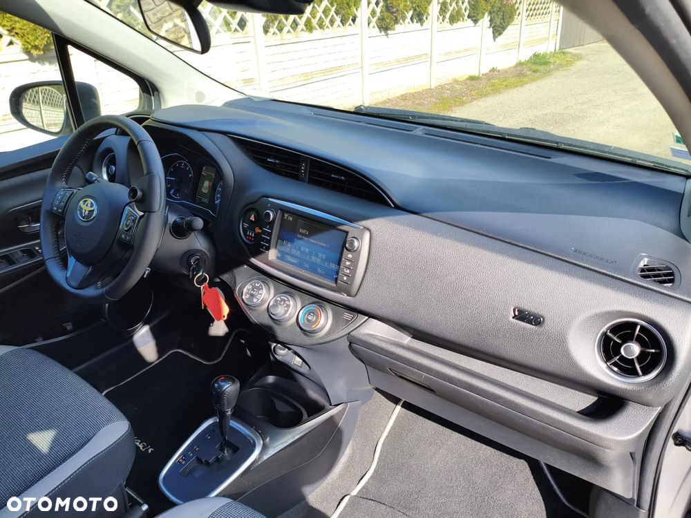 Toyota Yaris 1.5 20th Anniversary CVT - 18