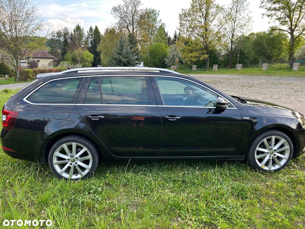 Skoda Octavia Combi 2.0 TDI DSG Soleil - 6