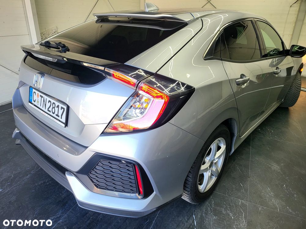 Honda Civic 1.0 i-VTEC Turbo CVT Comfort Sport - 8