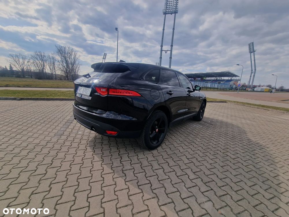 Jaguar F-Pace 2.0 i4P AWD R-Sport - 6