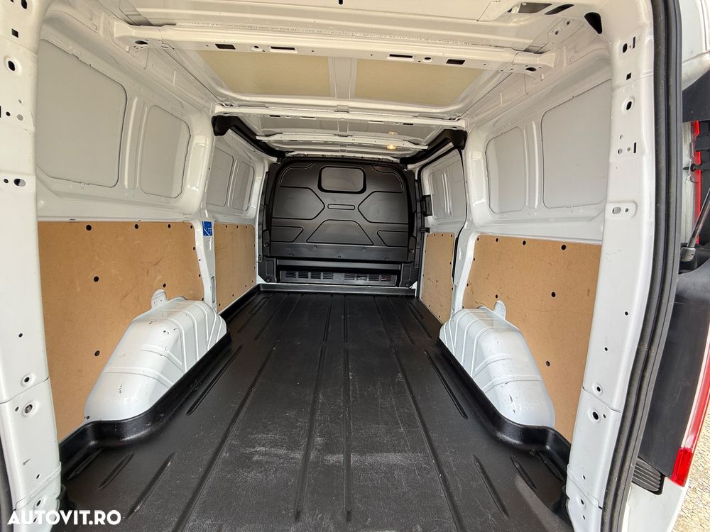 Ford Transit Custom DCIV 320 2.0 EcoBlue 130 CP L1H1 Active Aut. - 9
