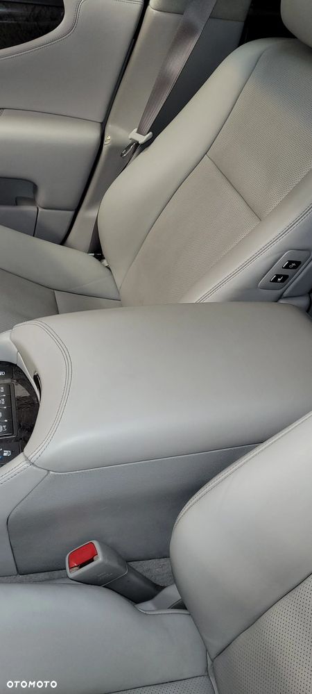 Lexus LS 460 Prestige - 8