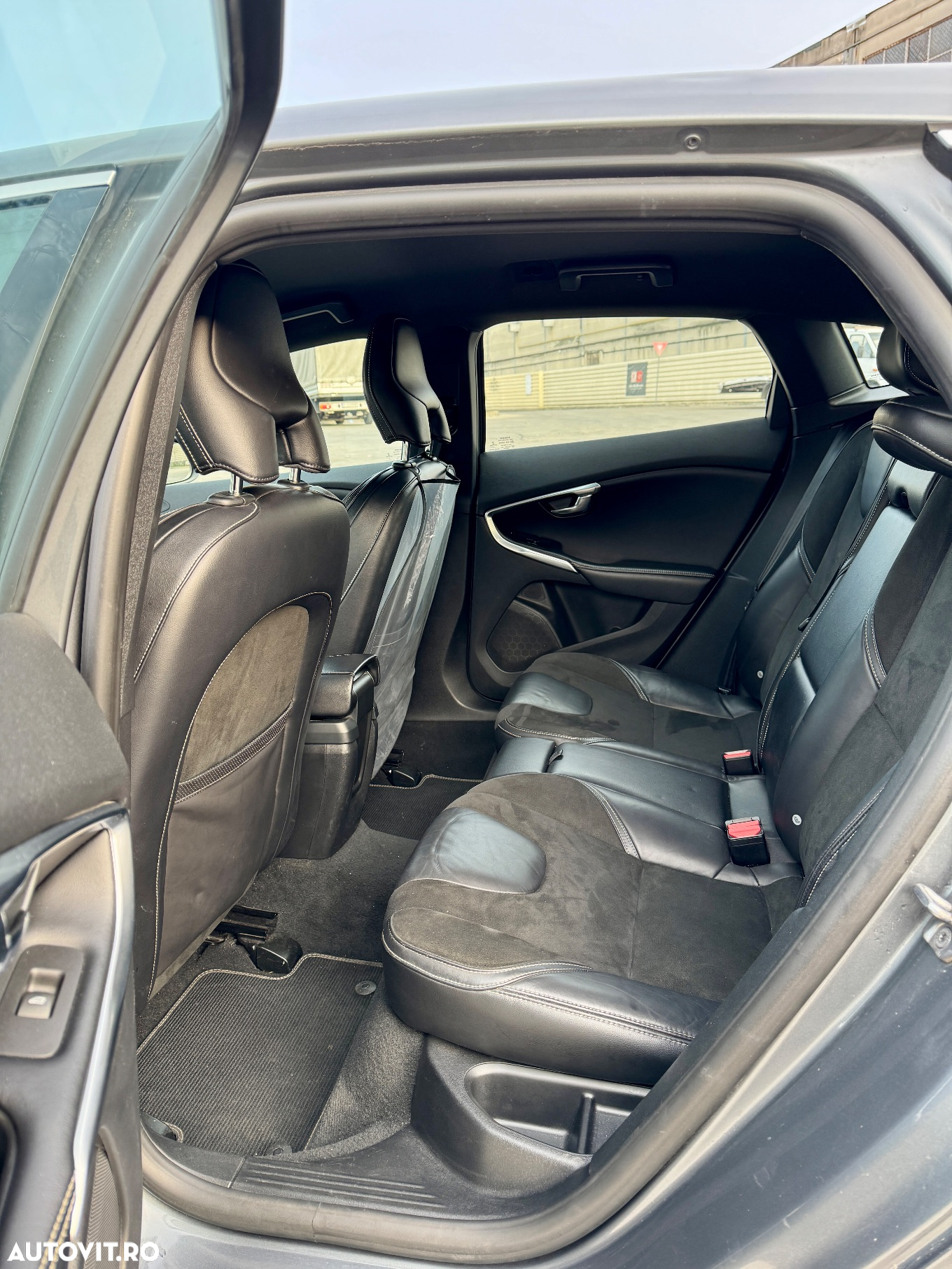 Volvo V40 D2 RDesign - 12