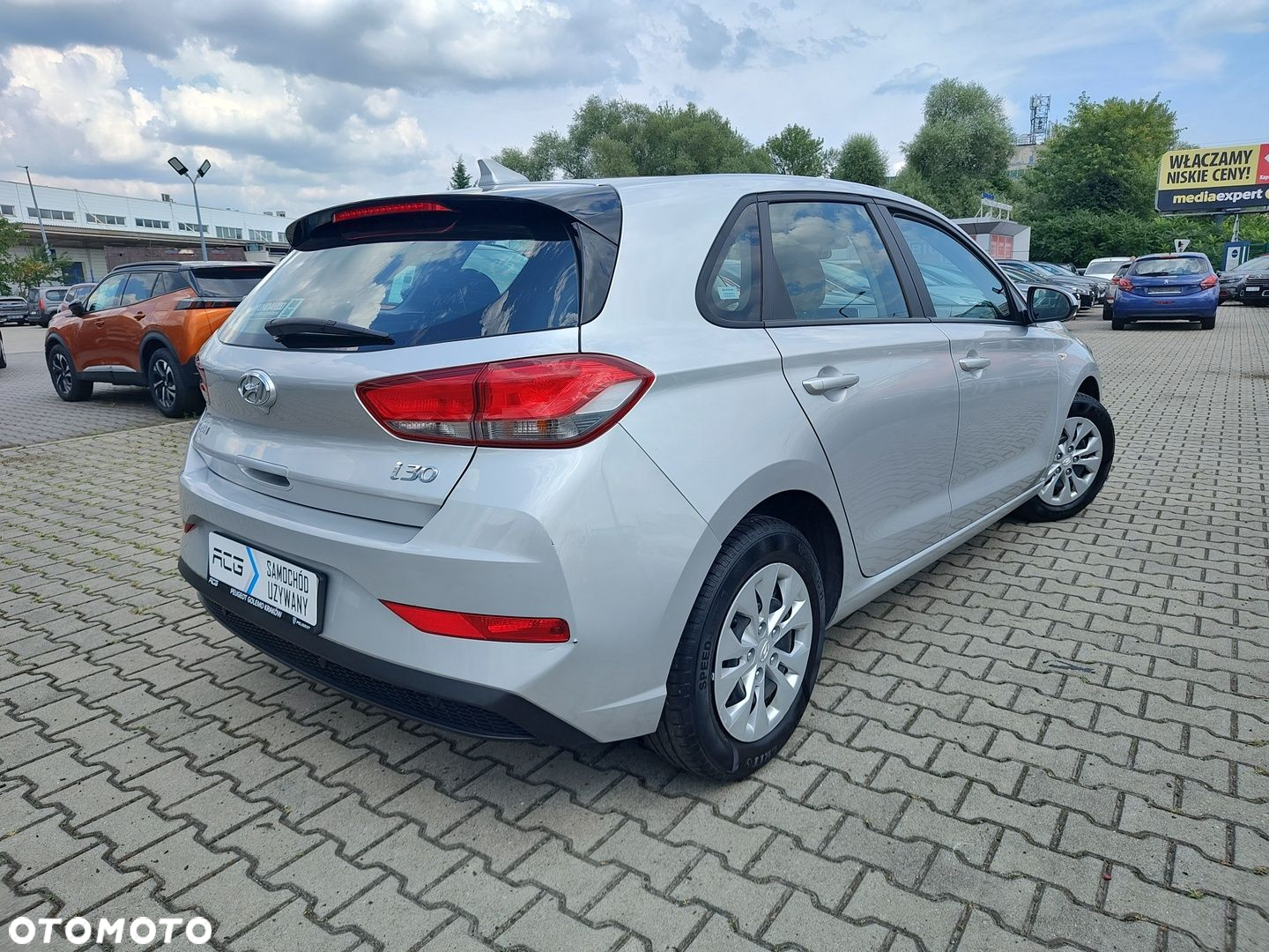 Hyundai i30 1.5 DPI Classic + - 6