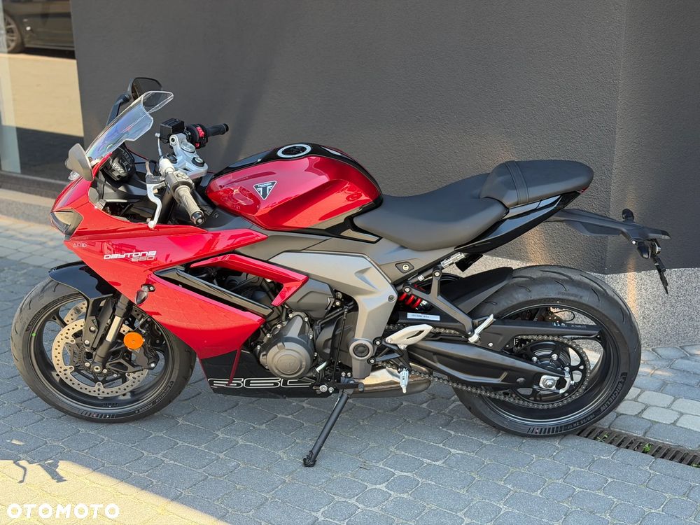Triumph Daytona - 13