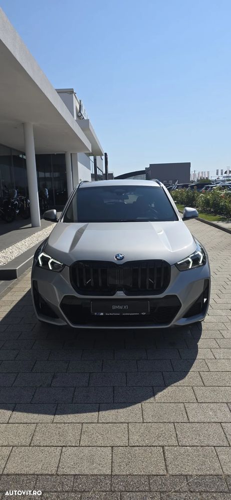 BMW X1 xDrive23i AT MHEV - 4