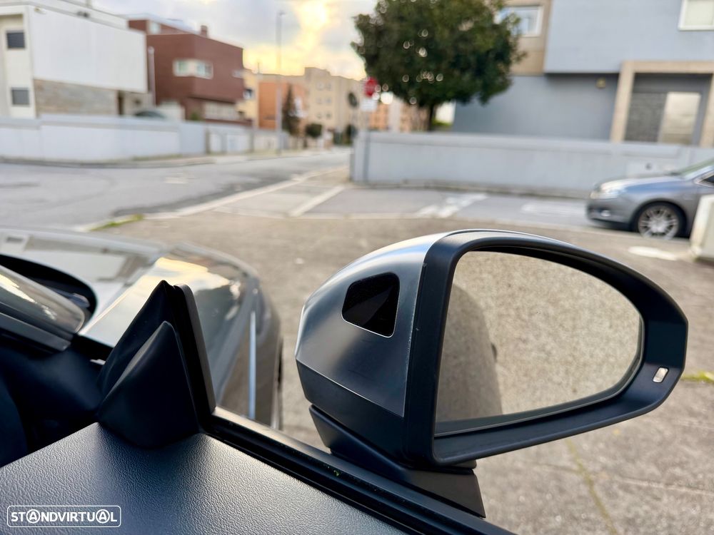 Audi TTS Roadster 2.0 TFSi quattro S Tronic - 22