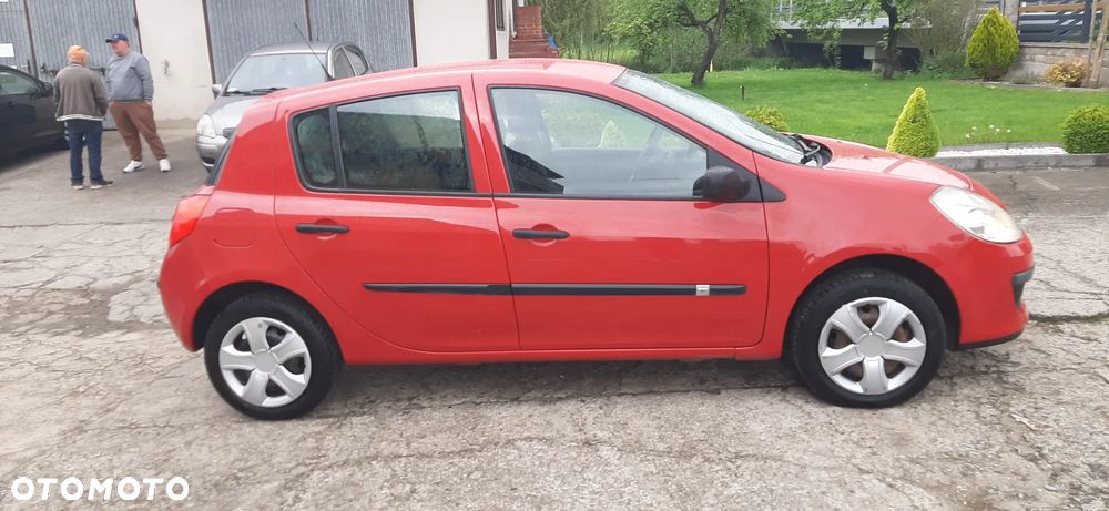 Renault Clio - 15