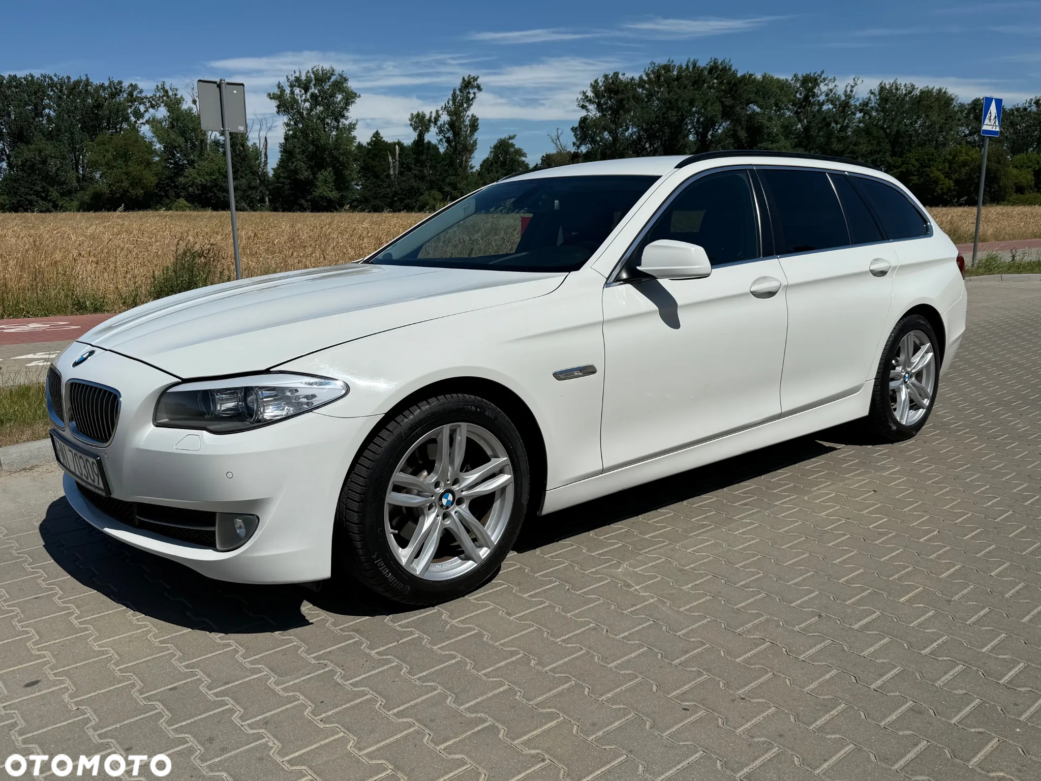 BMW Seria 5 520d Touring - 11