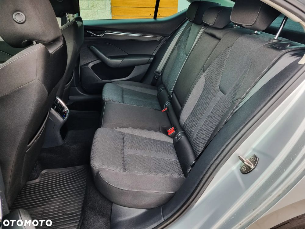 Skoda Octavia 2.0 TSI 4x4 Style DSG - 18
