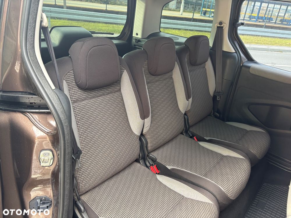 Peugeot Partner - 27