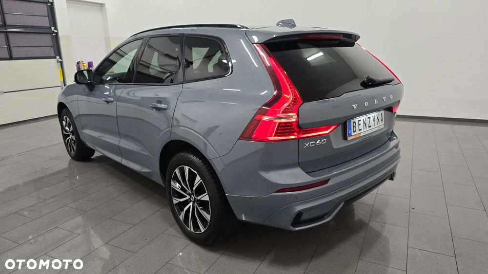 Volvo XC 60 B4 B Plus Dark - 4