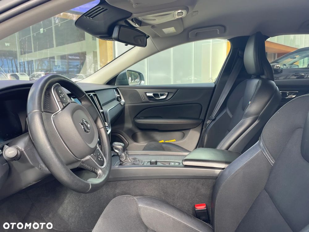 Volvo V60 D3 SCR - 14