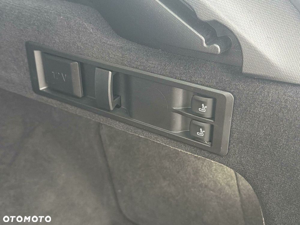 BMW Seria 3 - 36