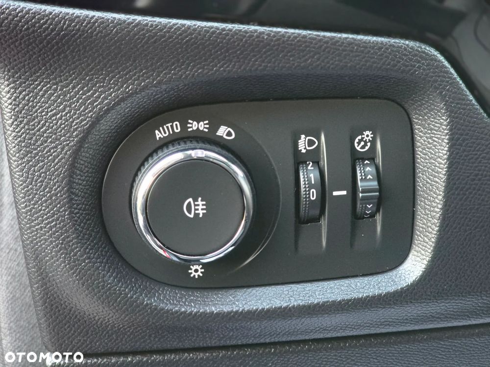 Opel Corsa - 33