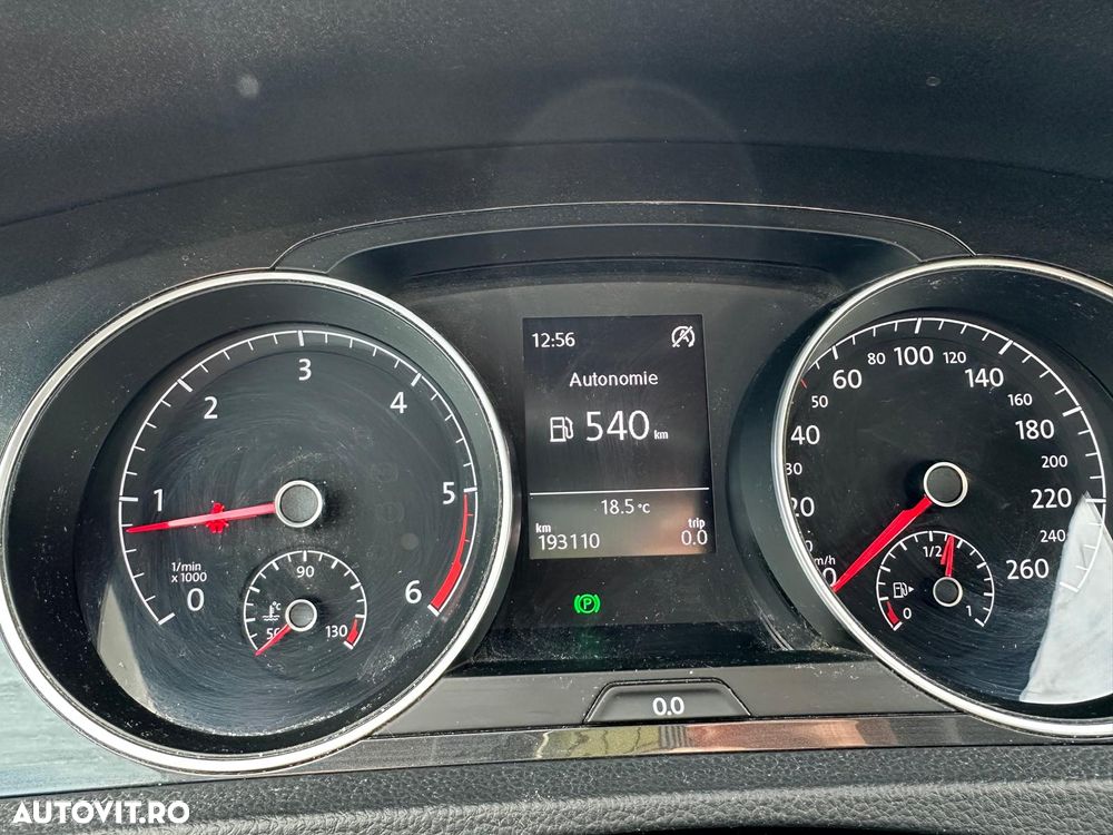 Volkswagen Golf 1.6 TDI Comfortline - 3