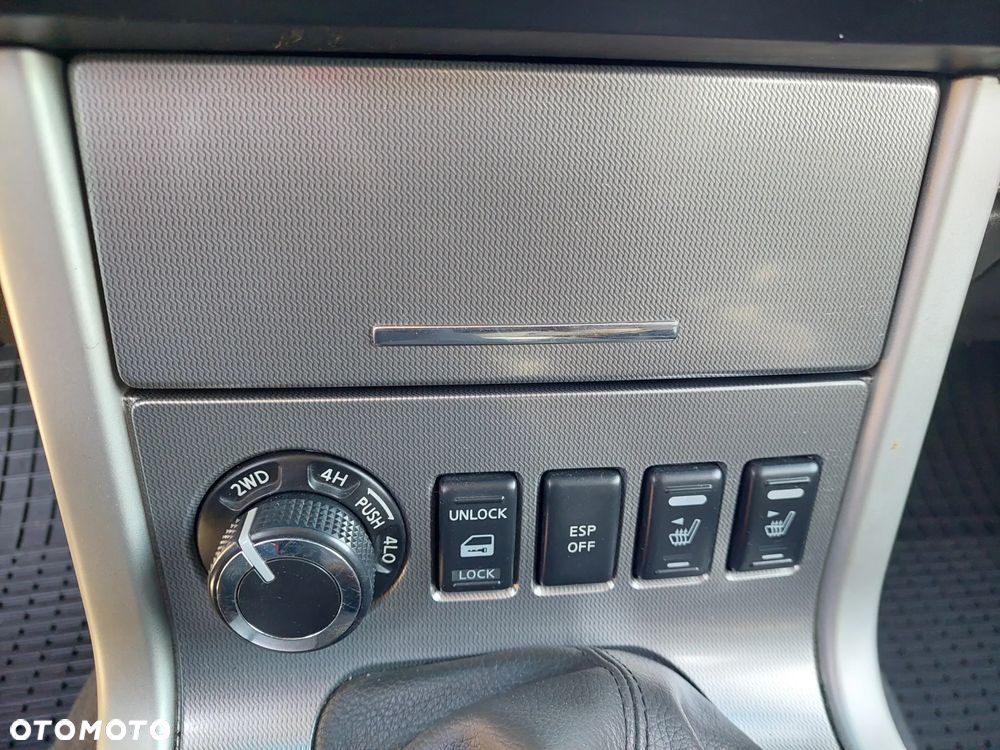 Nissan Navara 2.5 D SE Long - 20