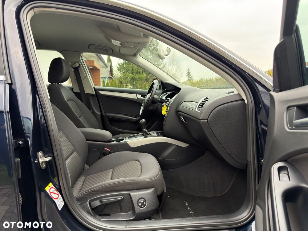 Audi A4 Limousine 2.0 TFSI quattro Attraction - 34