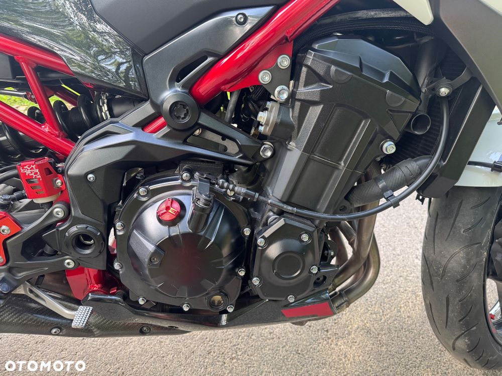 Kawasaki Z 900 - 6