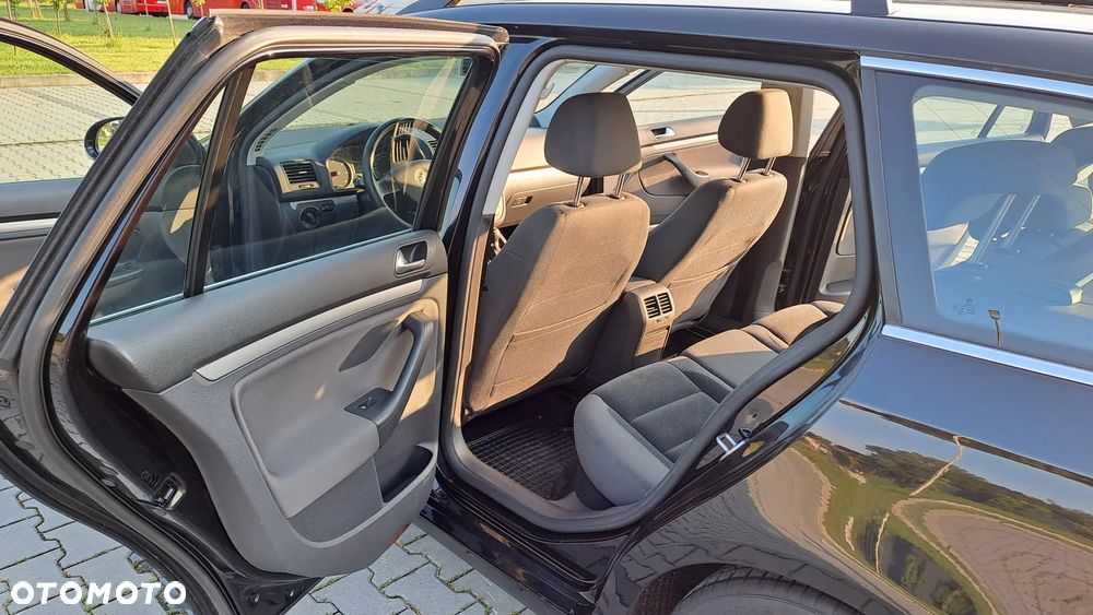 Volkswagen Golf V 1.9 TDI Comfortline - 14
