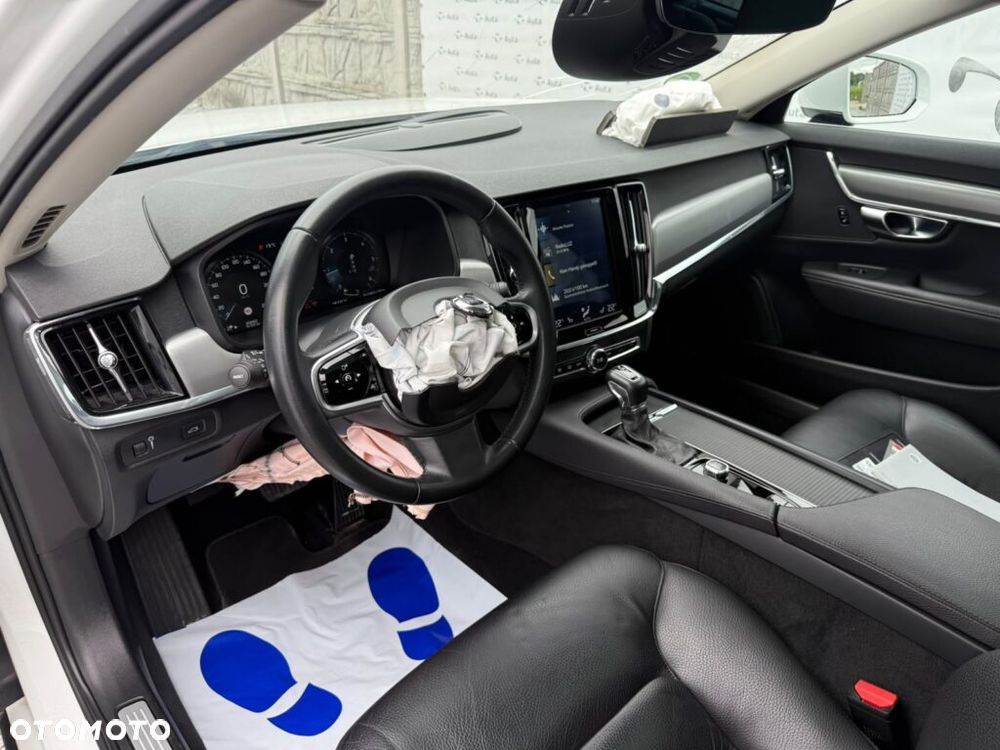 Volvo V90 D4 Geartronic Momentum - 11