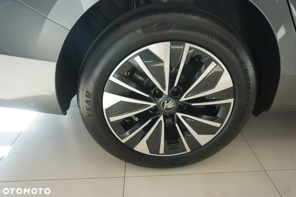Skoda Superb 1.5 TSI mHEV Drive DSG - 11