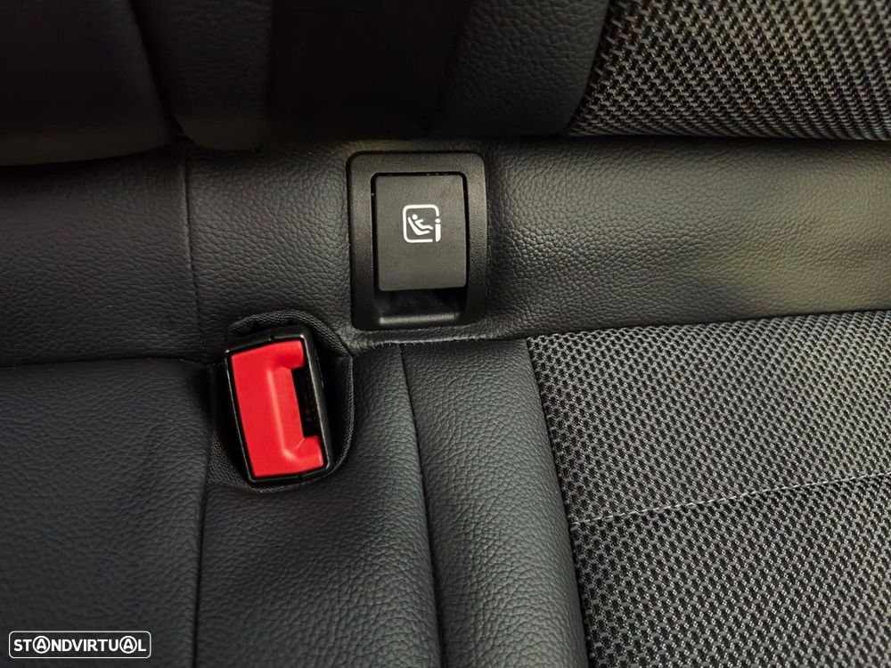 Mercedes-Benz C 300 de Avantgarde - 36