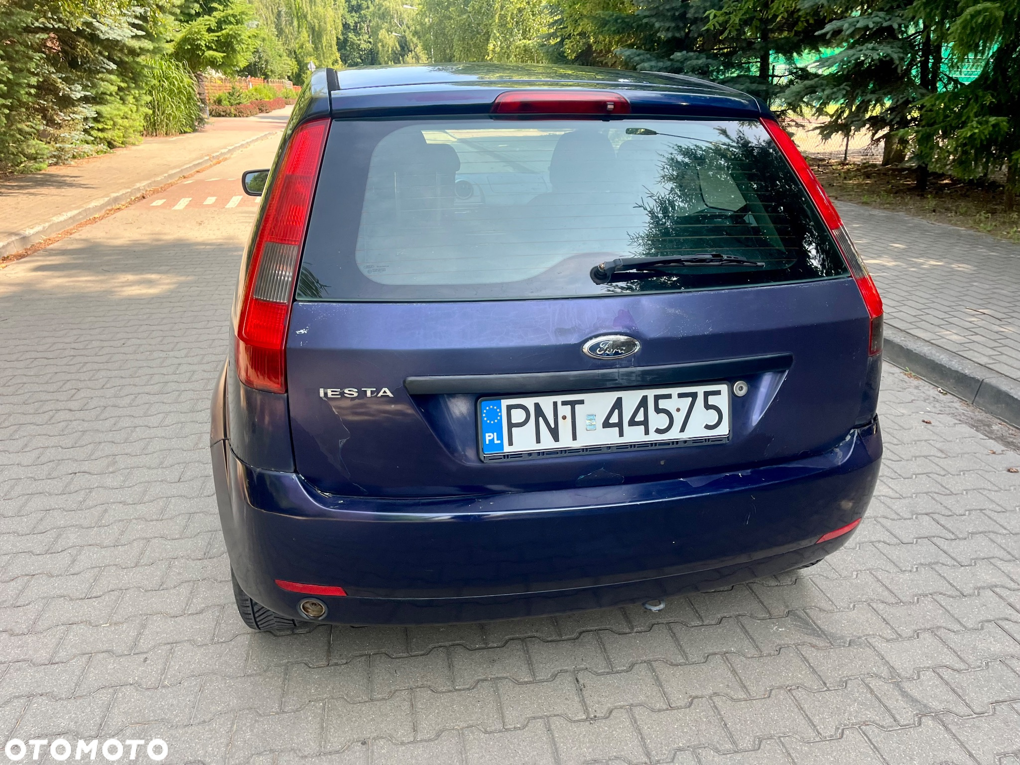 Ford Fiesta 1.3 Ambiente - 4
