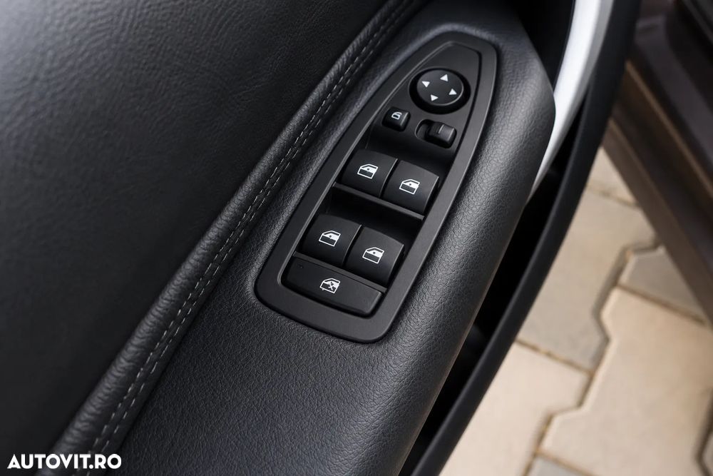 BMW Seria 1 120d - 24